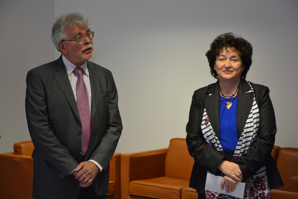 Ministrica za kulturo, mag. Julijana bizjak Mlakar in predsednik ZDSSS, Tomaž Wraber